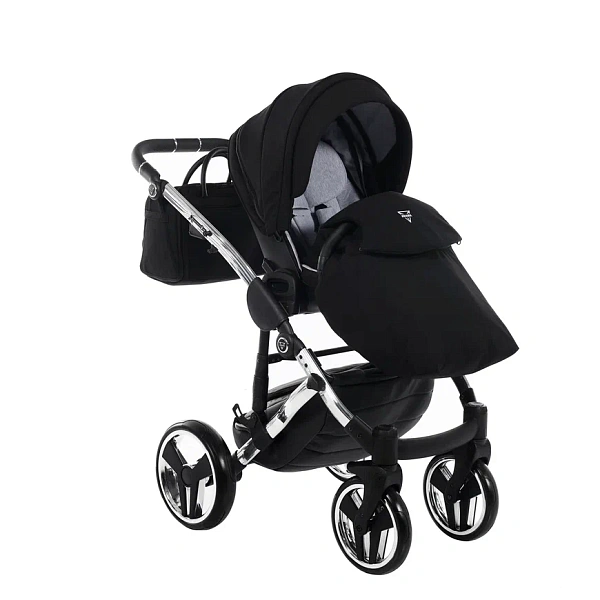 Детская коляска Junama Diamond Special V2 3 в 1 на серебряной раме фото 8